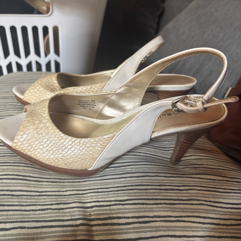 Bandolino Cream and White Heels with Slingback Strap